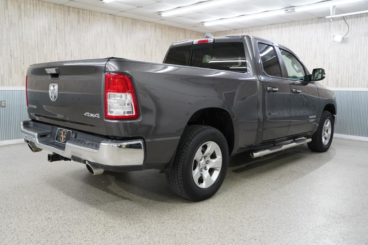 RAM 1500 Big Horn 4x4 Quad Cab 6'4" Box 2020