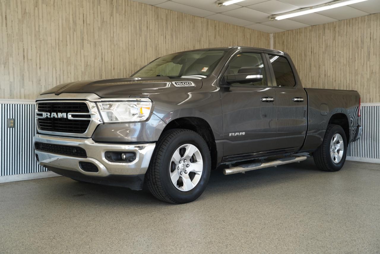RAM 1500 Big Horn 4x4 Quad Cab 6'4" Box 2020