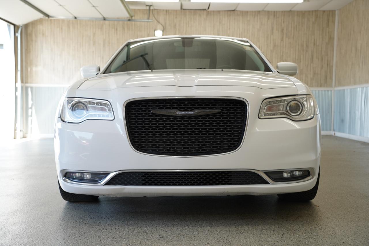 Chrysler 300 Touring L RWD 2018