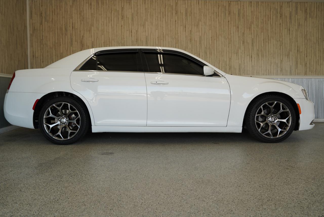 Chrysler 300 Touring L RWD 2018