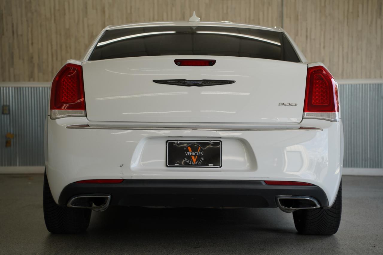 Chrysler 300 Touring L RWD 2018