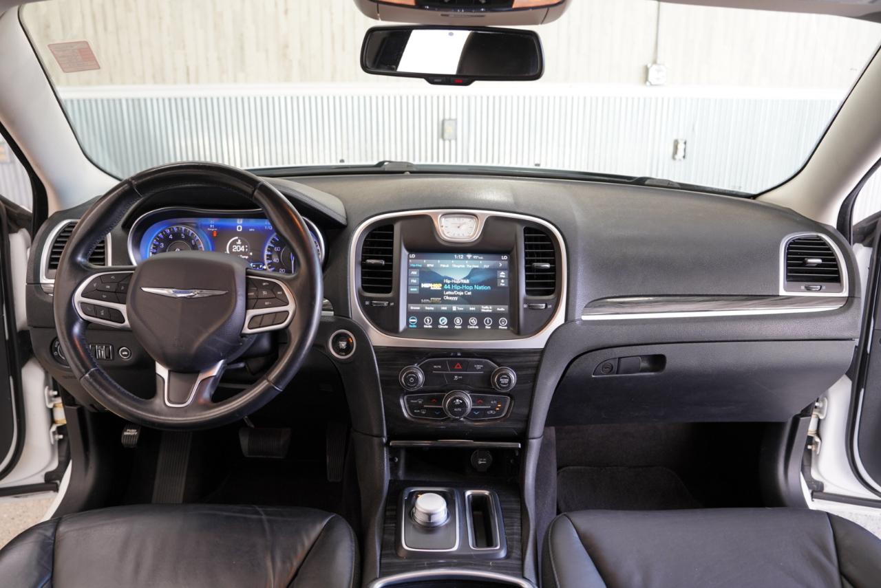Chrysler 300 Touring L RWD 2018