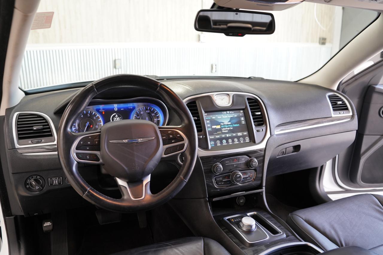 Chrysler 300 Touring L RWD 2018