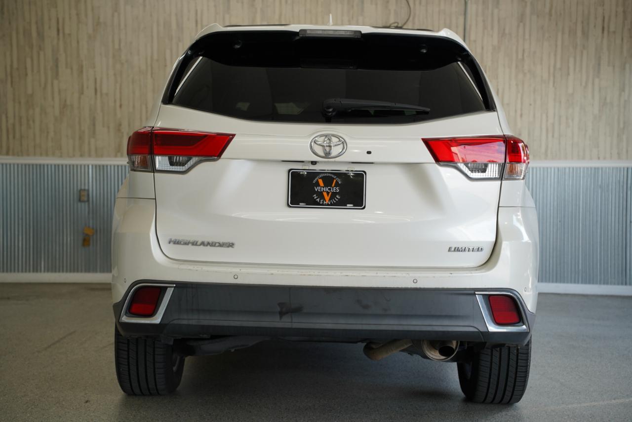 Toyota Highlander Limited V6 FWD (Natl) 2017