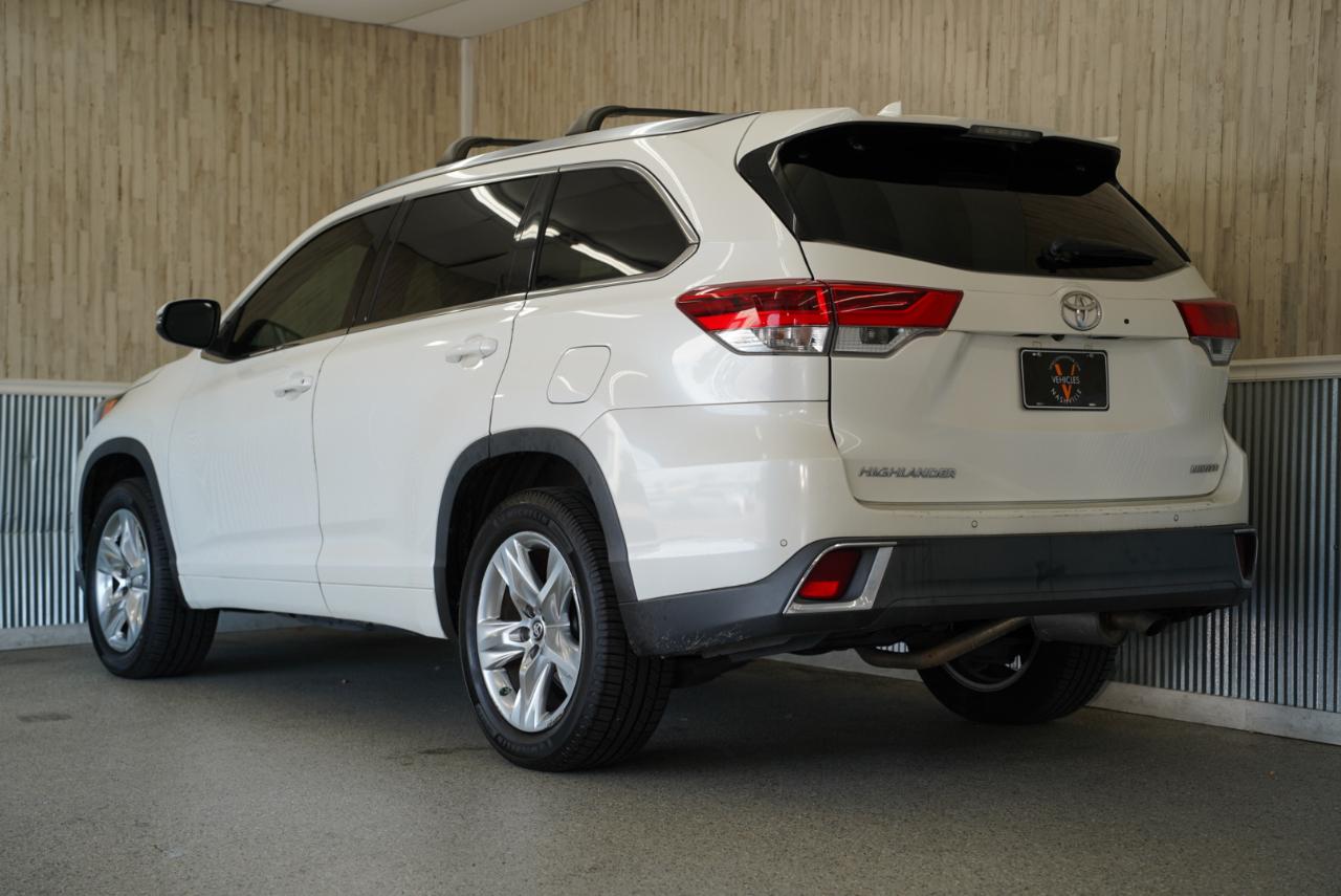 Toyota Highlander Limited V6 FWD (Natl) 2017