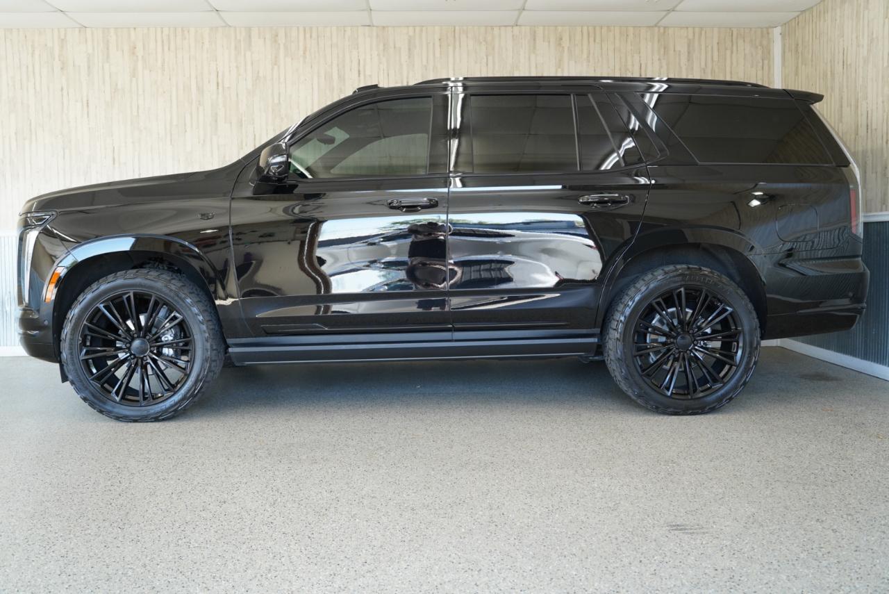 Cadillac Escalade 4WD 4dr Sport 2025