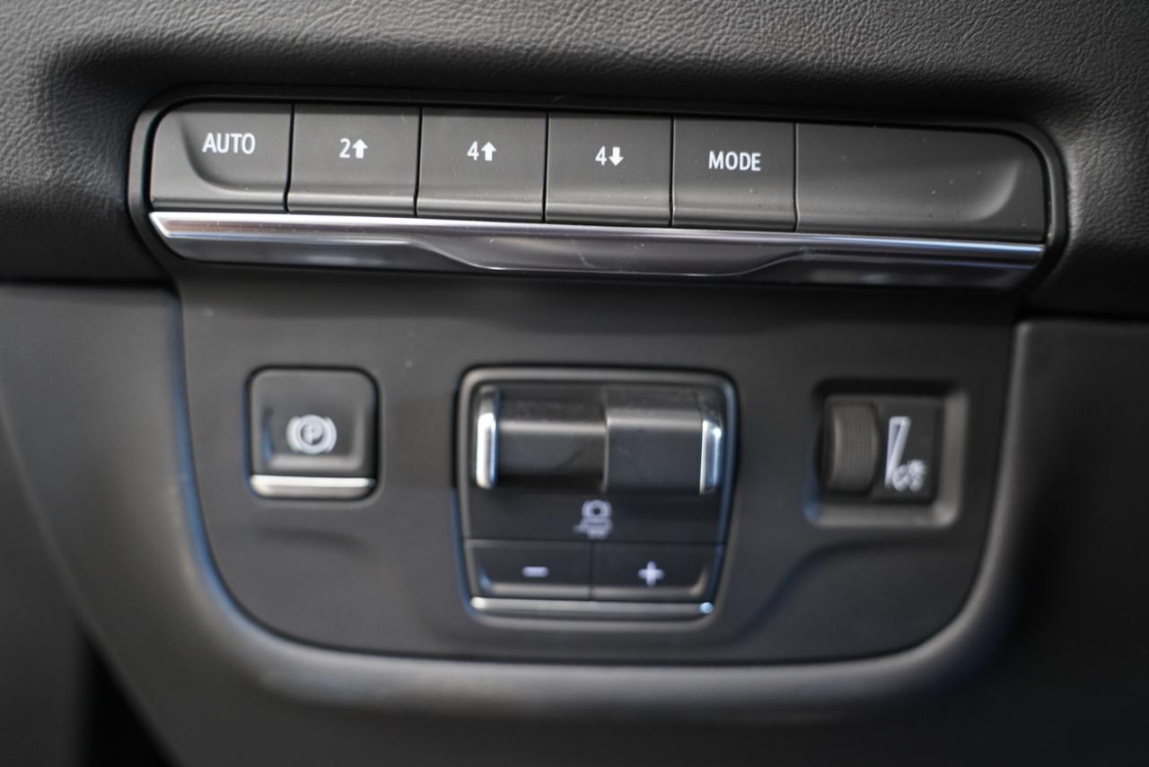 Cadillac Escalade 4WD 4dr Sport 2025