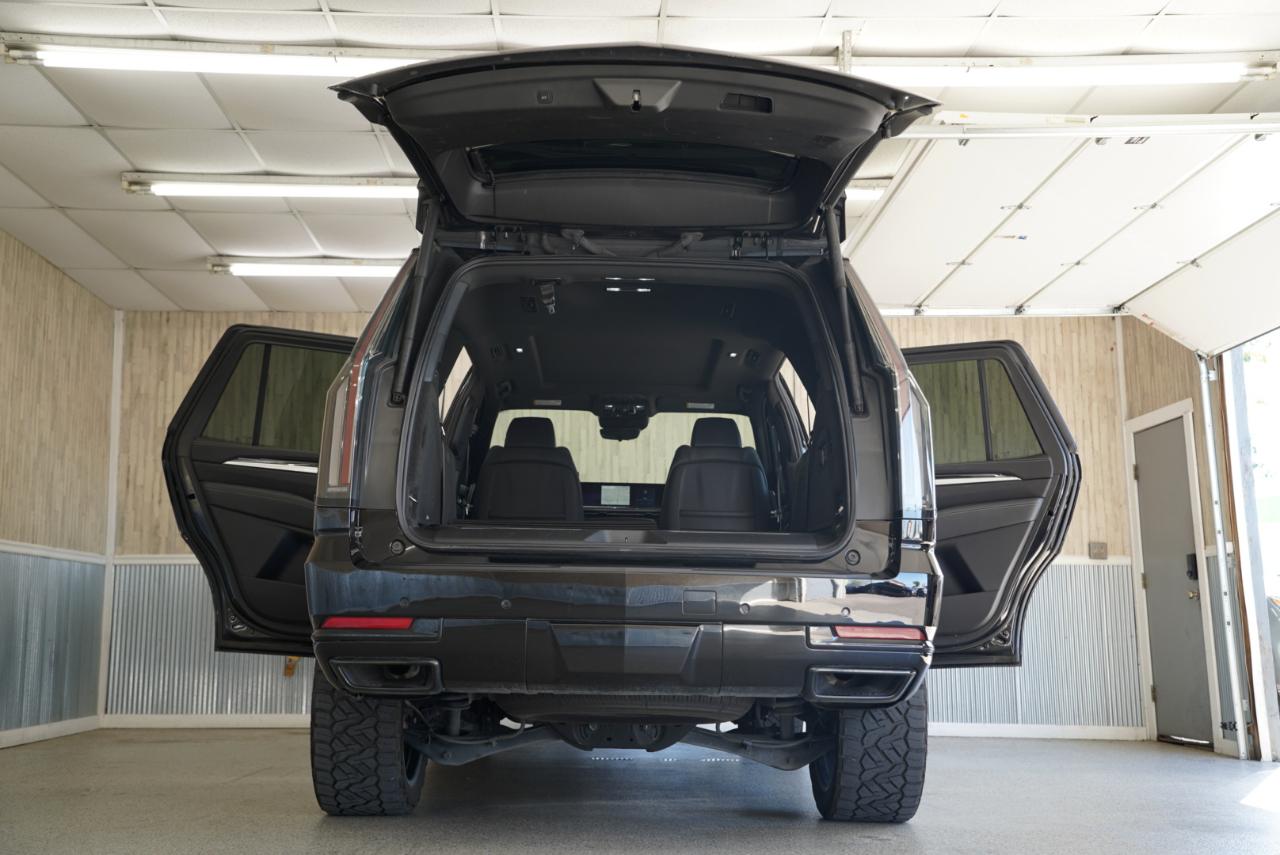 Cadillac Escalade 4WD 4dr Sport 2025