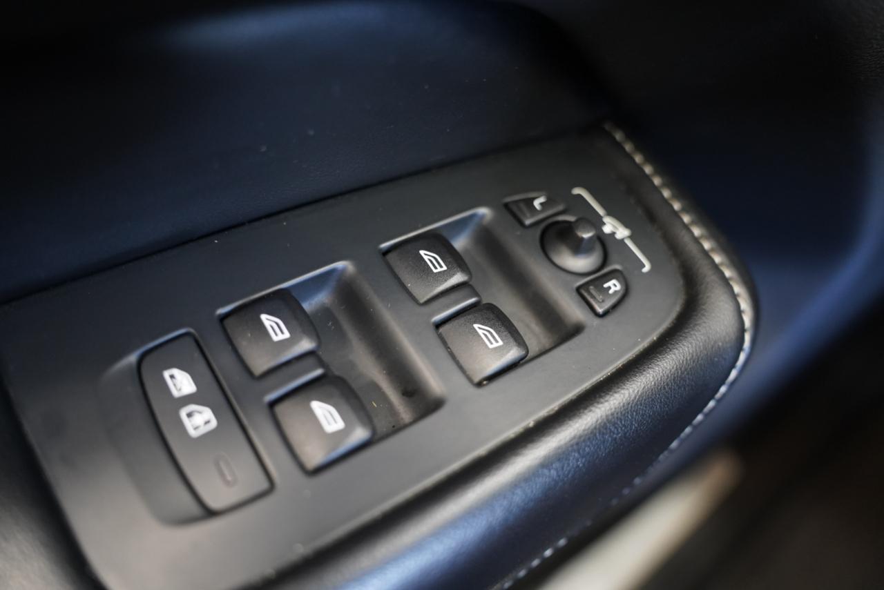 Volvo XC60 T8 eAWD Plug-In Hybrid R-Design 2018