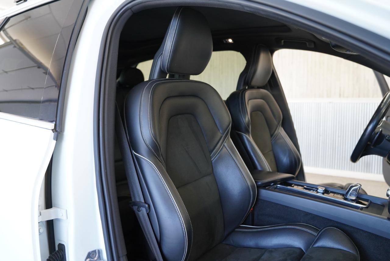Volvo XC60 T8 eAWD Plug-In Hybrid R-Design 2018