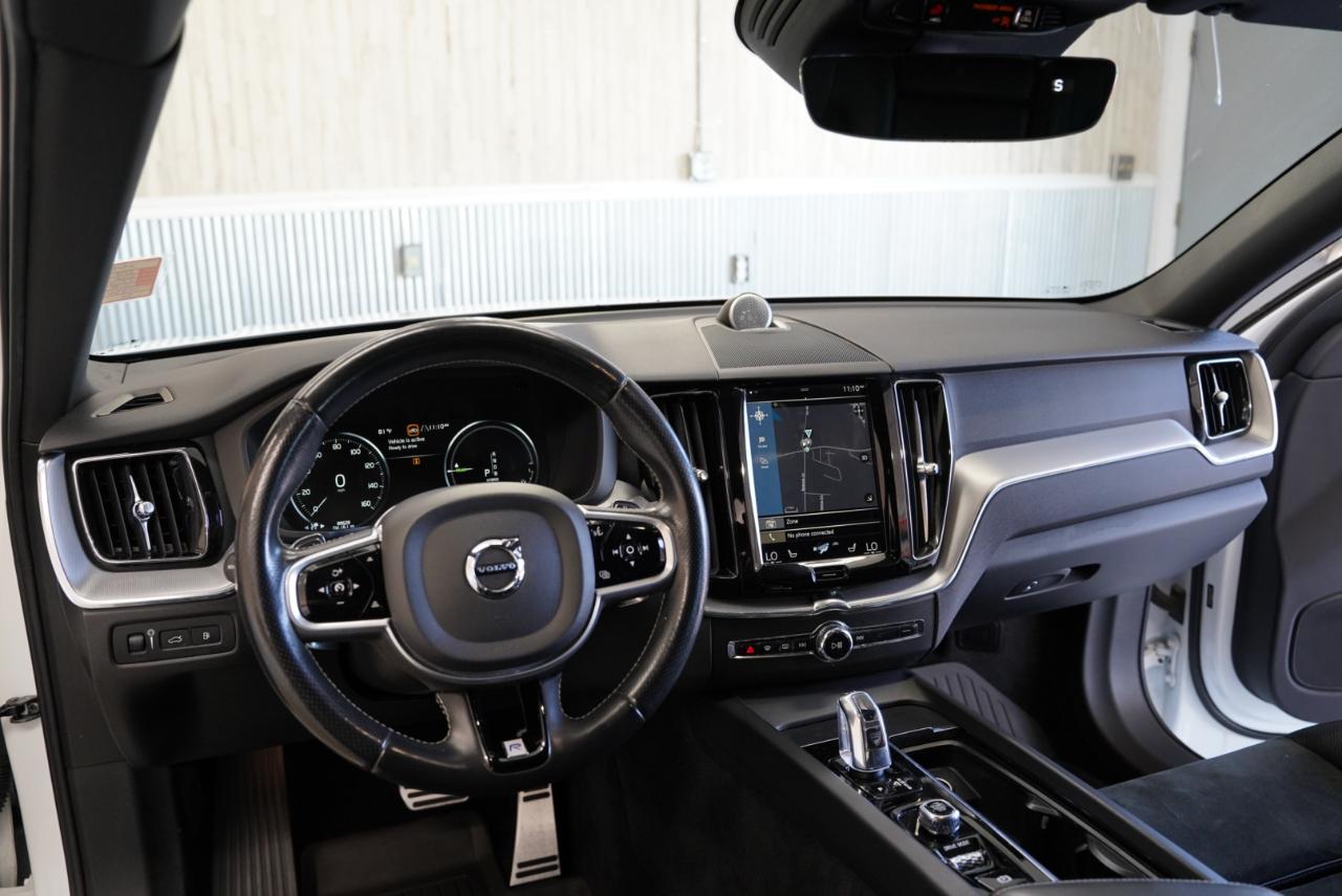 Volvo XC60 T8 eAWD Plug-In Hybrid R-Design 2018