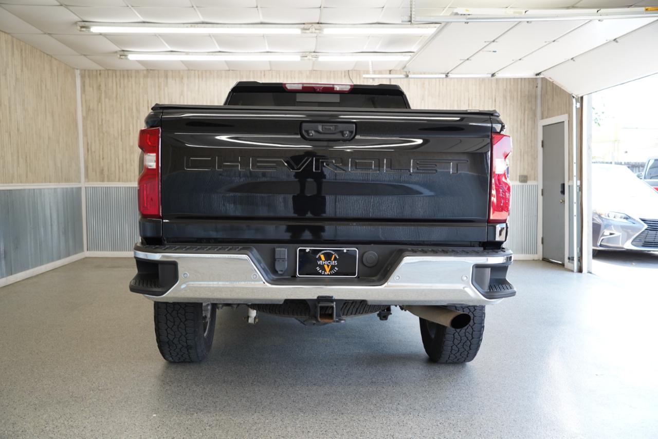 Chevrolet Silverado photo 8