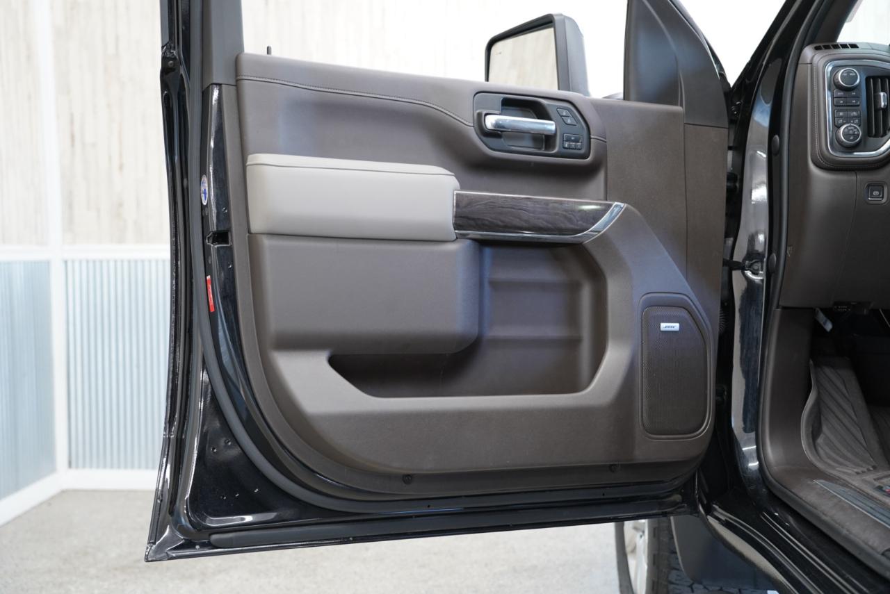 Chevrolet Silverado photo 27