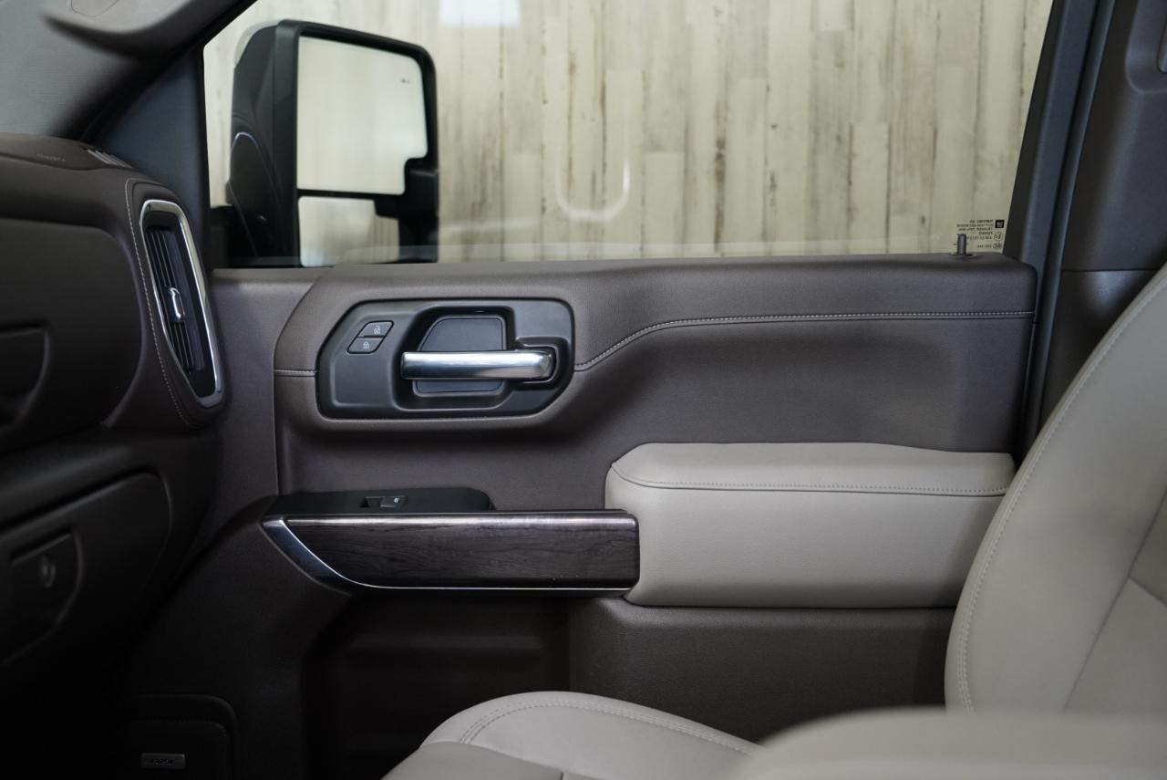Chevrolet Silverado photo 30