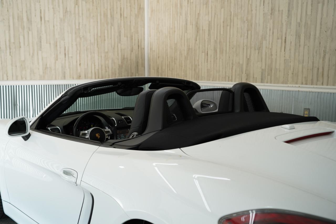 Porsche Boxster 2dr Roadster 2016