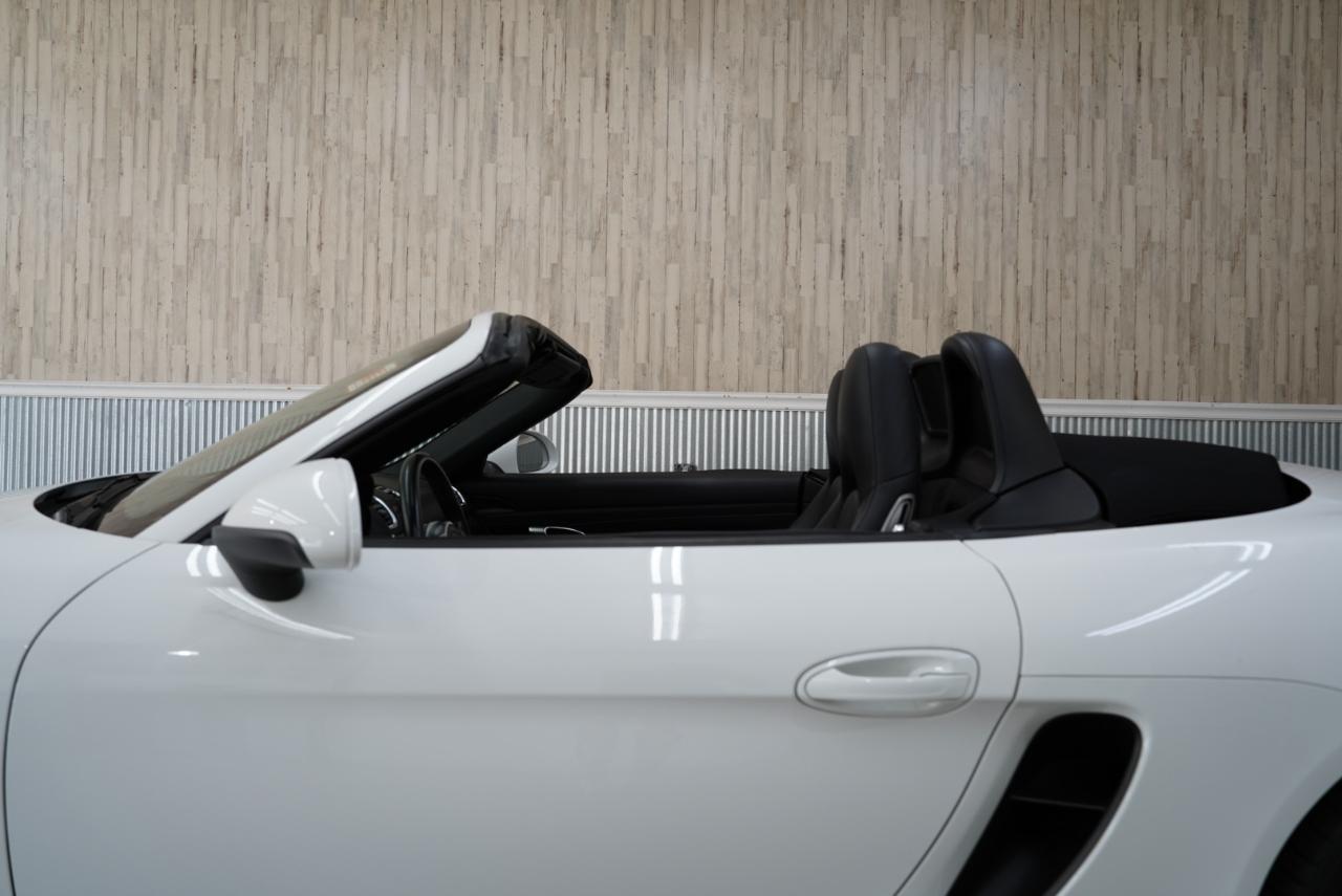 Porsche Boxster 2dr Roadster 2016