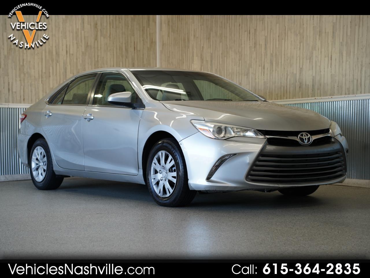 Toyota Camry LE Auto (Natl) 2017