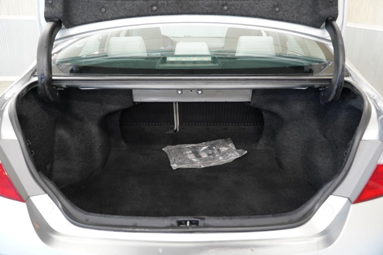 Toyota Camry LE Auto (Natl) 2017