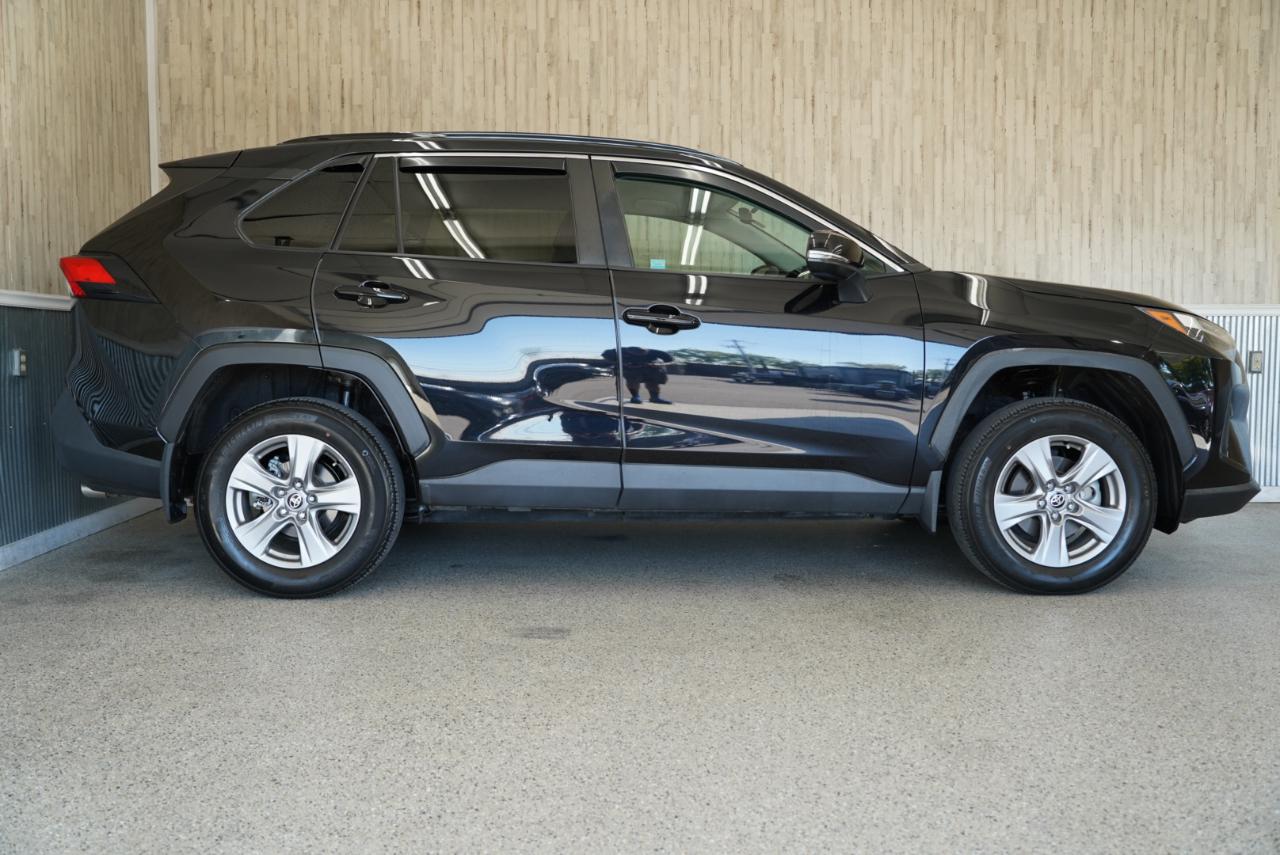 Toyota RAV4 XLE AWD (Natl) 2022