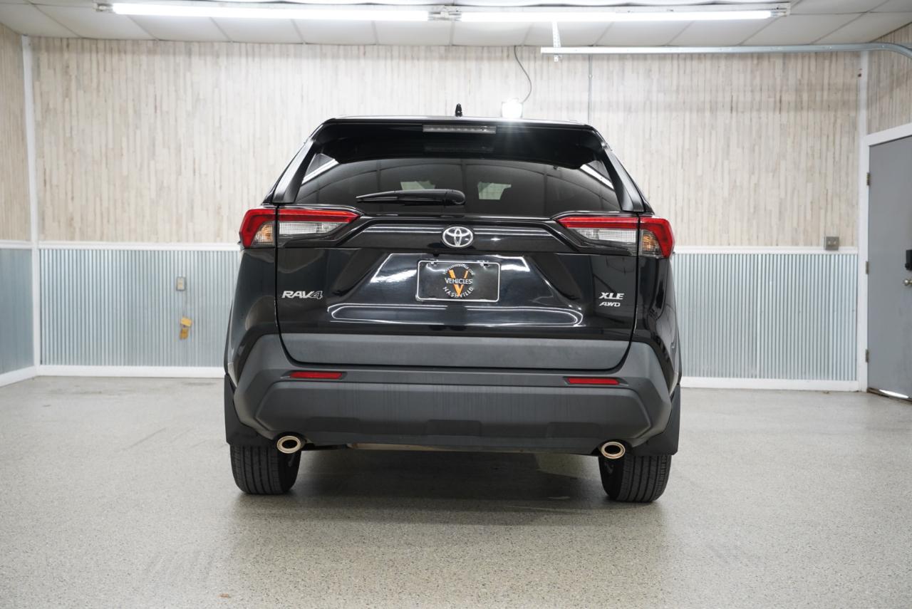 Toyota RAV4 XLE AWD (Natl) 2022