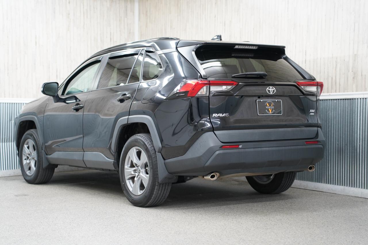 Toyota RAV4 XLE AWD (Natl) 2022