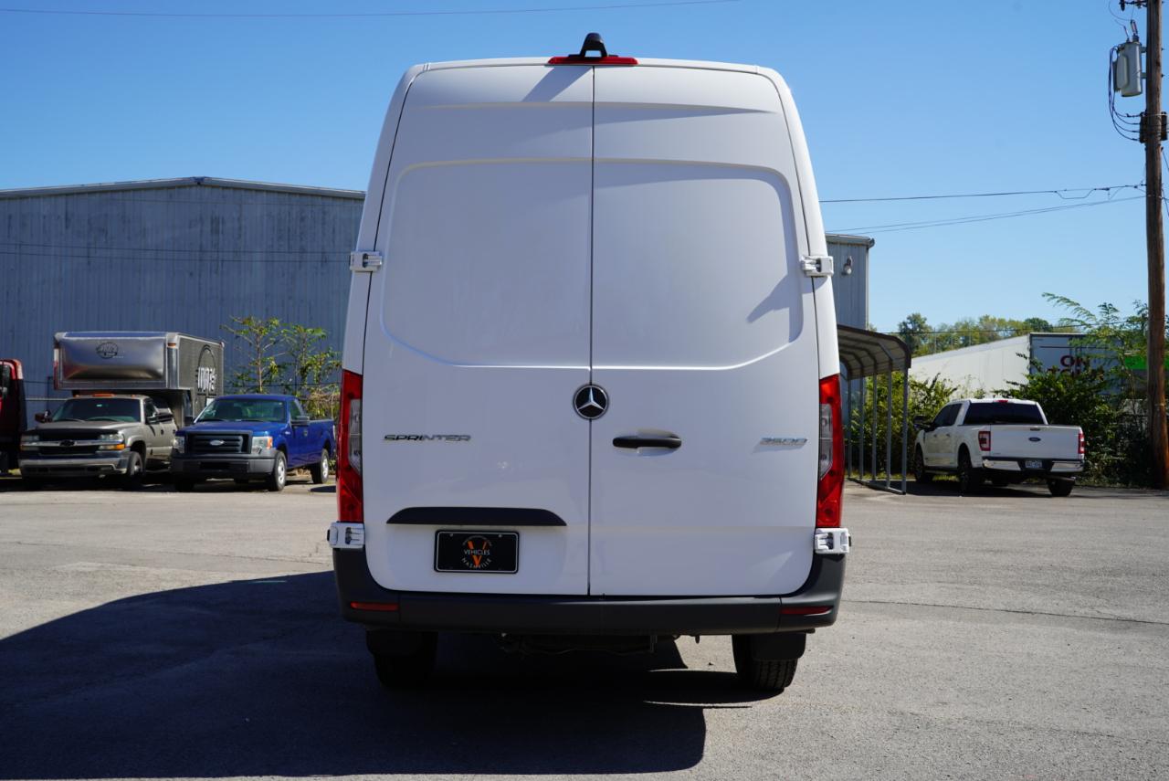 Mercedes-Benz Sprinter Cargo Van 2500 High Roof I4 Diesel 170" RWD 2025