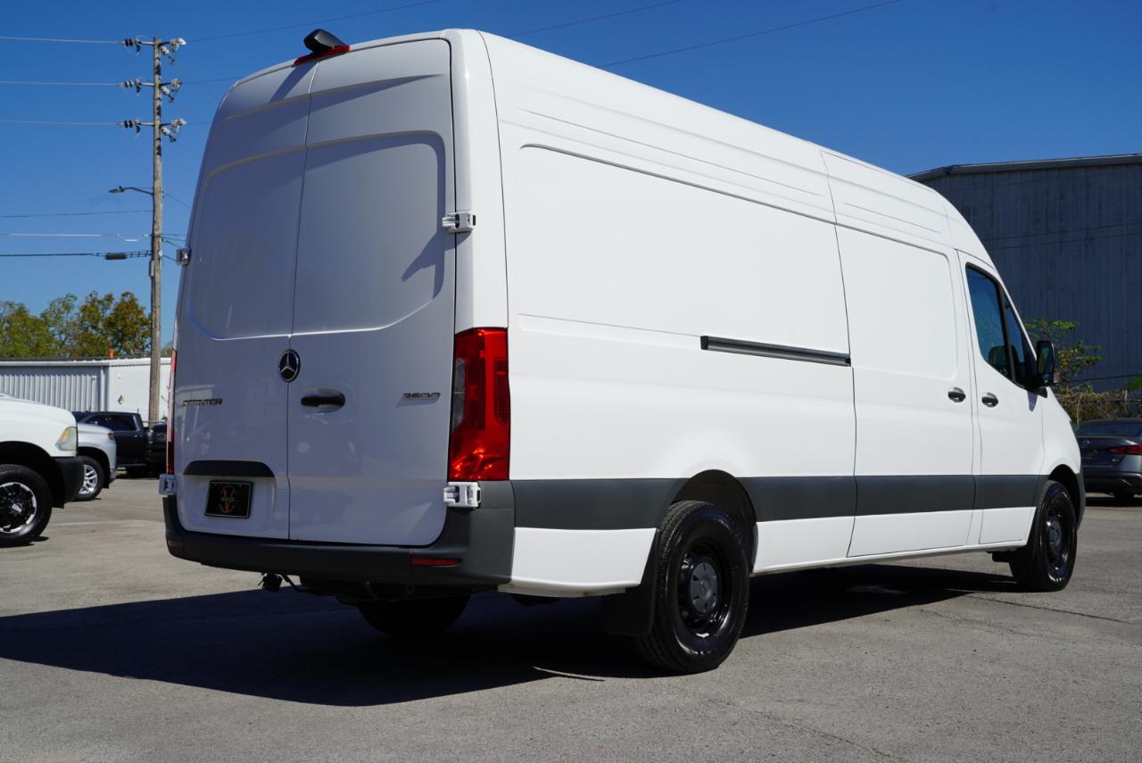 Mercedes-Benz Sprinter Cargo Van 2500 High Roof I4 Diesel 170" RWD 2025