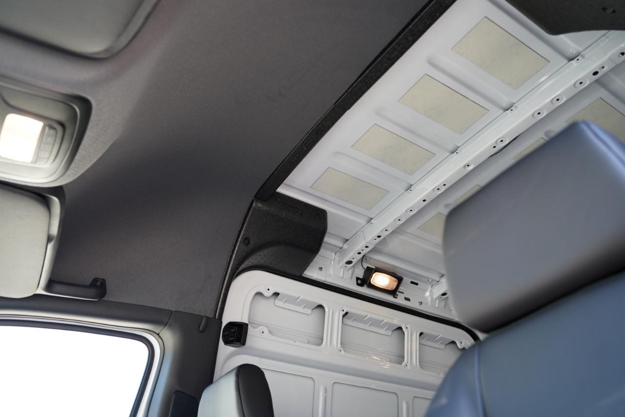 Mercedes-Benz Sprinter Cargo Van 2500 High Roof I4 Diesel 170" RWD 2025