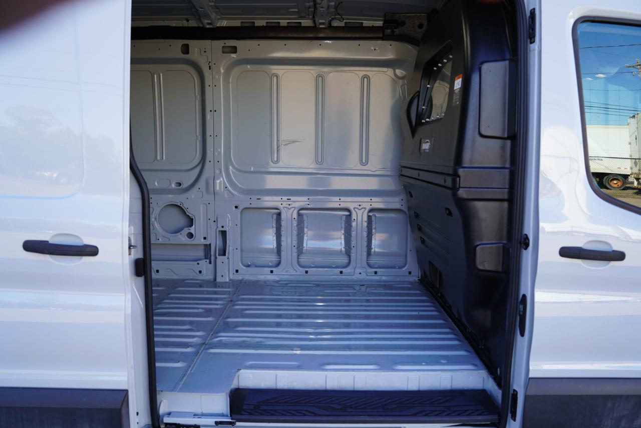 Ford Transit Cargo Van T-350 130" Med Rf 9500 GVWR AWD 2022