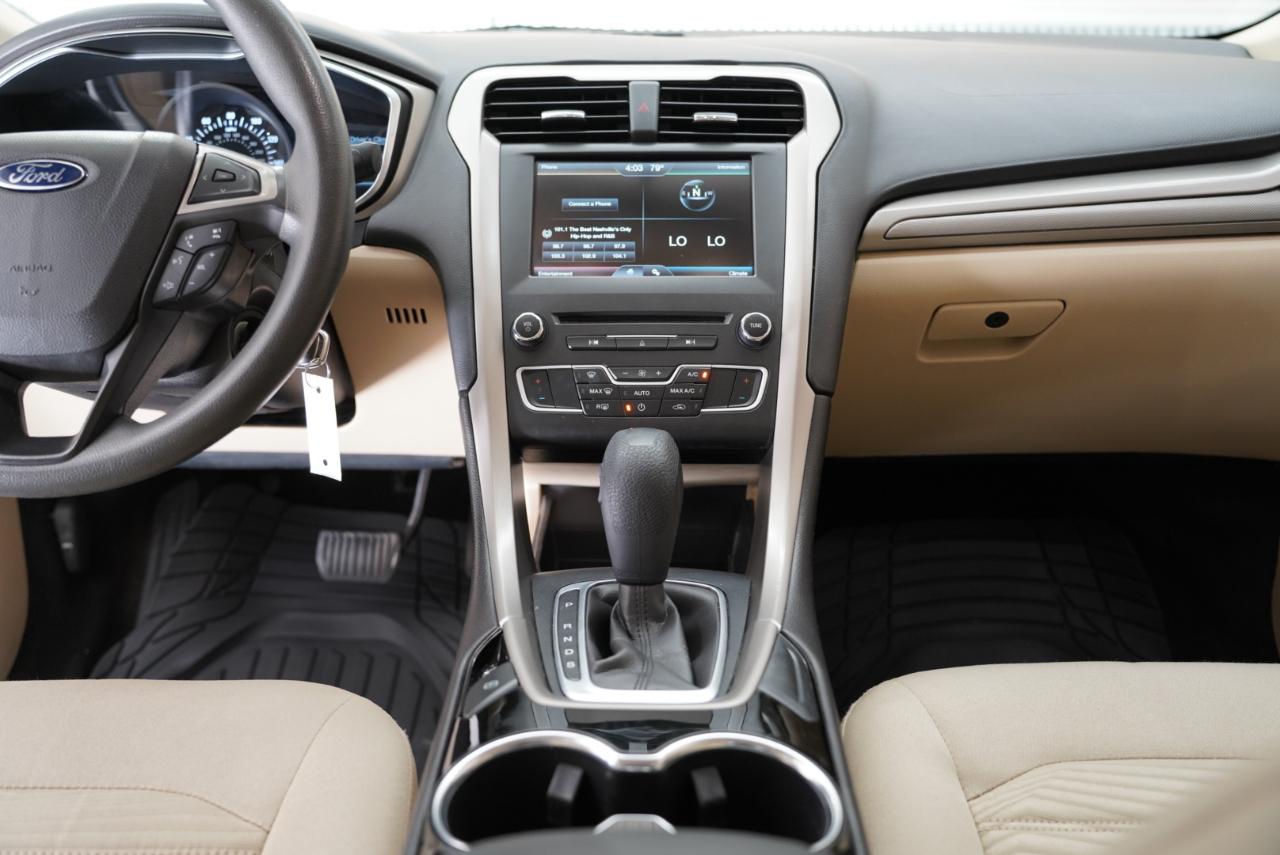 Ford Fusion 4dr Sdn SE FWD 2016