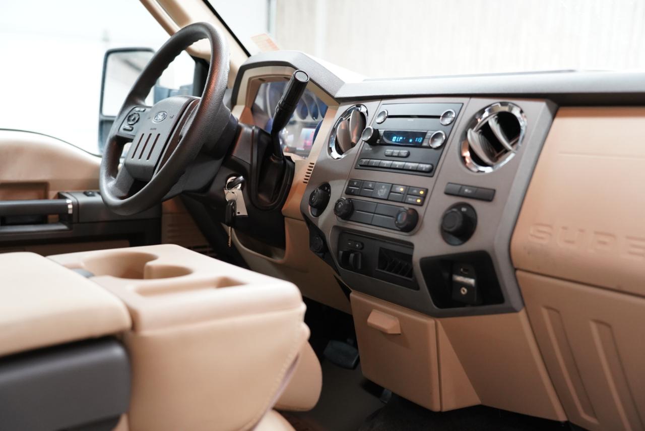 Ford Super Duty F-250 SRW  2011