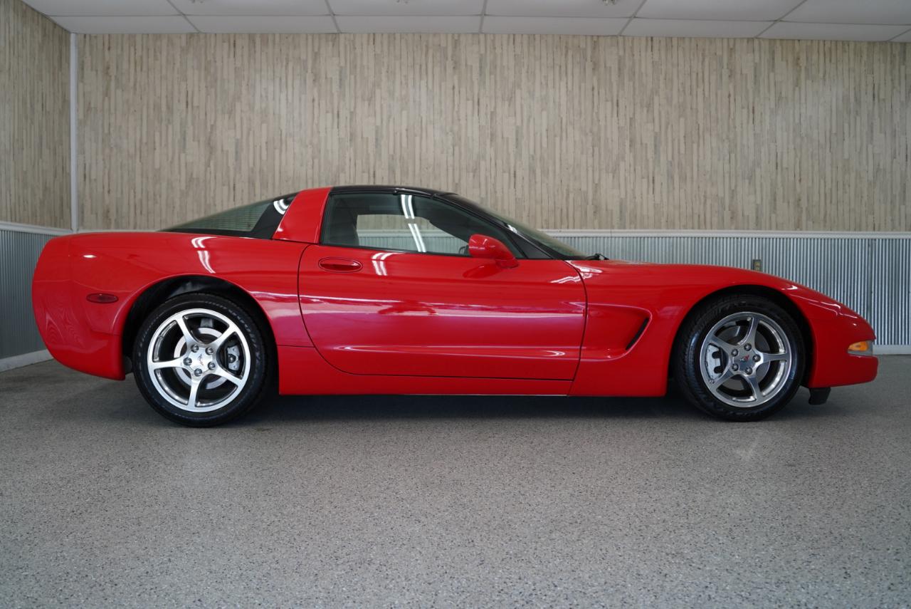 Chevrolet Corvette 2dr Cpe 2003