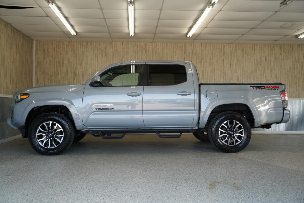 Toyota Tacoma 4WD  2021