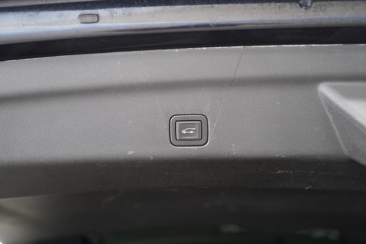 Chevrolet Tahoe 4WD 4dr Z71 2023