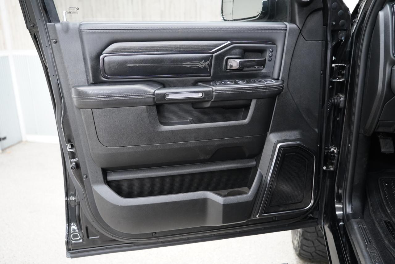 RAM 2500 Limited 4x4 Crew Cab 6'4" Box 2022