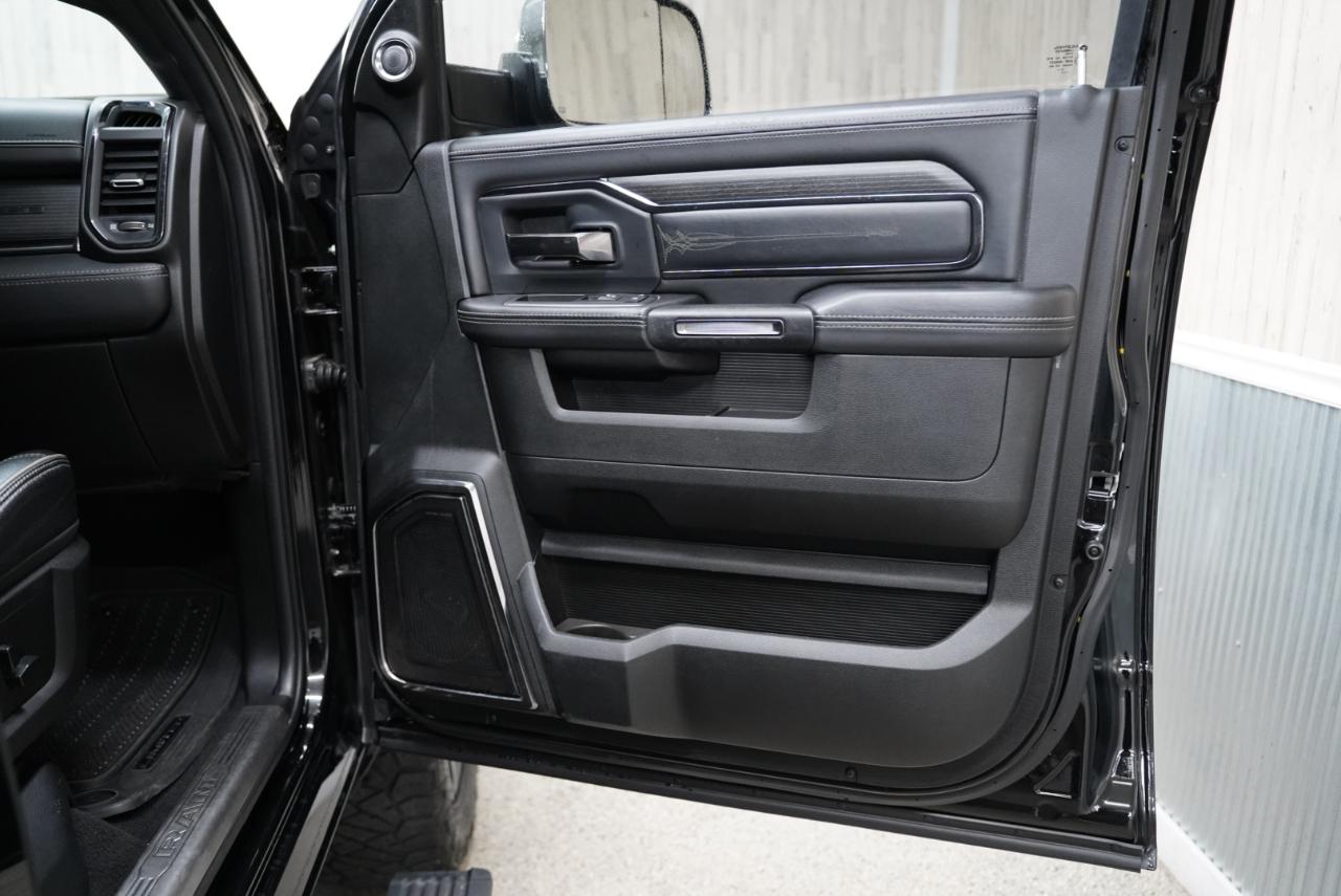 RAM 2500 Limited 4x4 Crew Cab 6'4" Box 2022