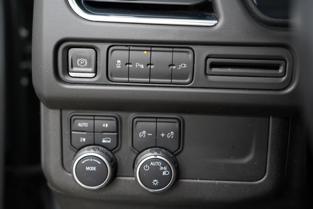 Chevrolet Tahoe 4WD 4dr LT 2021