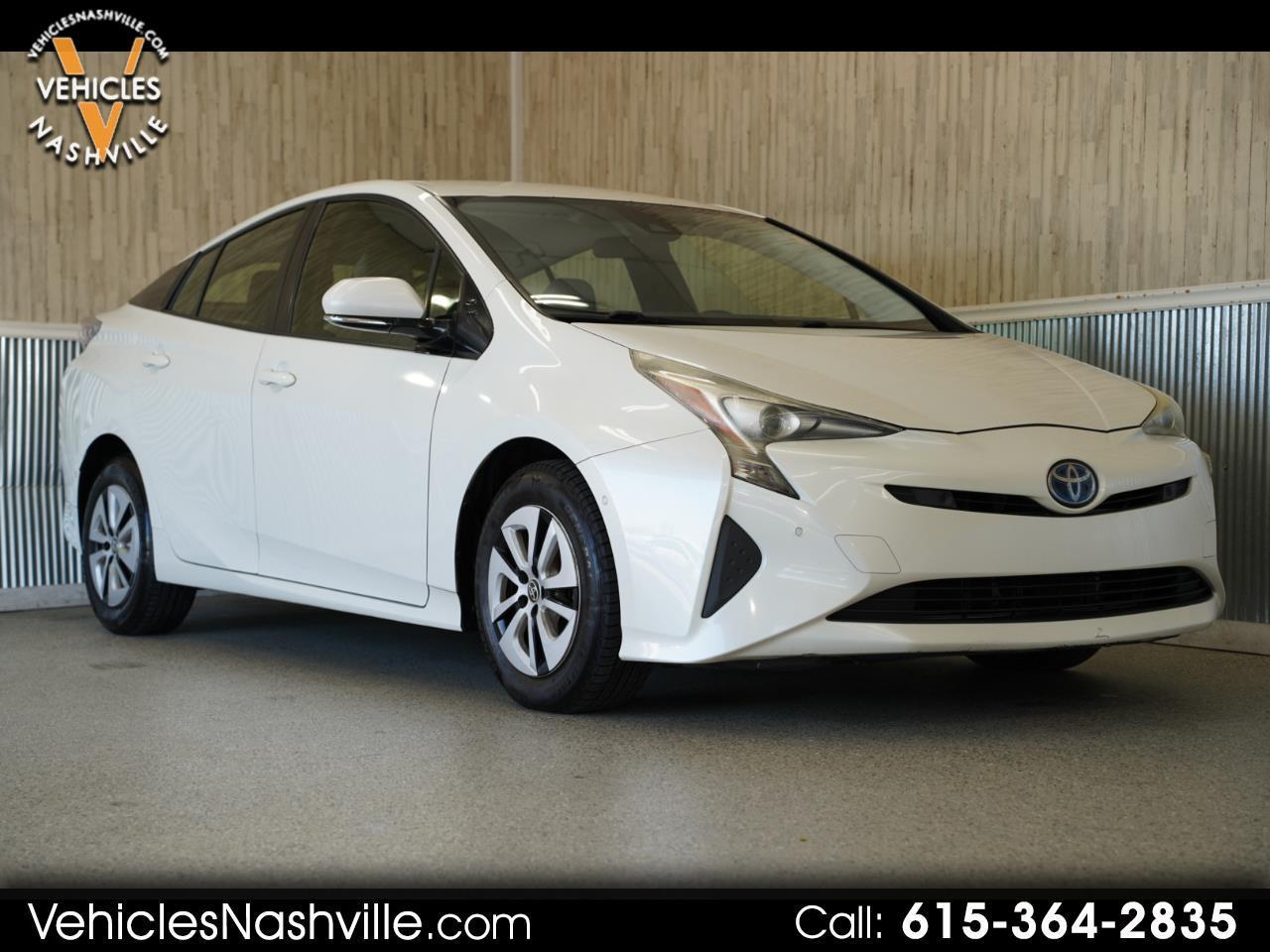 Toyota Prius Three Touring (Natl) 2017