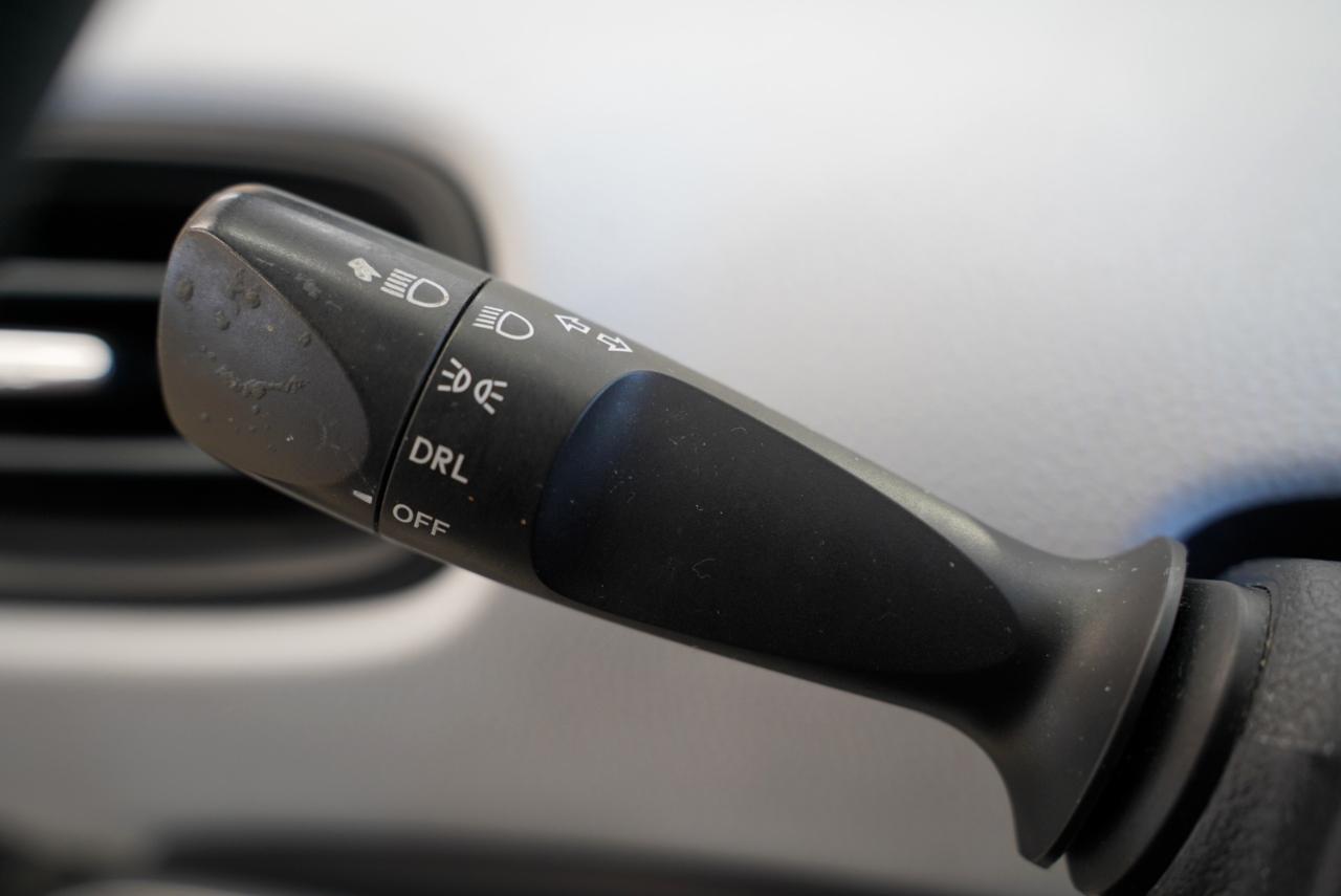 Toyota Prius Three Touring (Natl) 2017