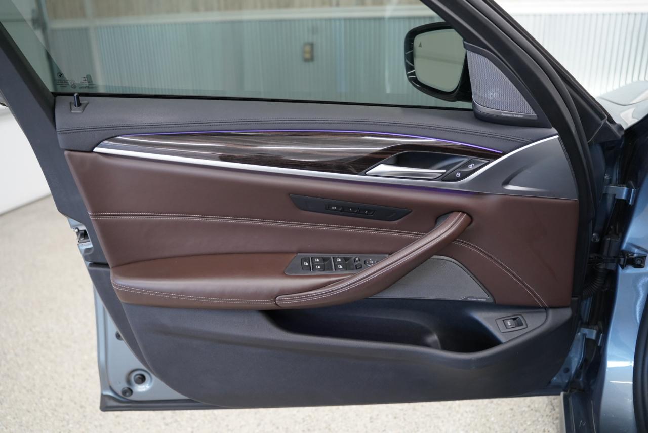 BMW 5 Series M550i xDrive Sedan 2018