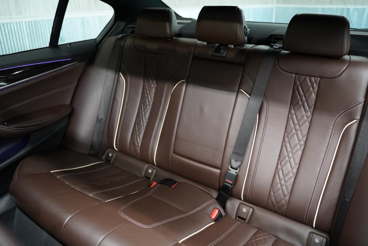 BMW 5 Series M550i xDrive Sedan 2018