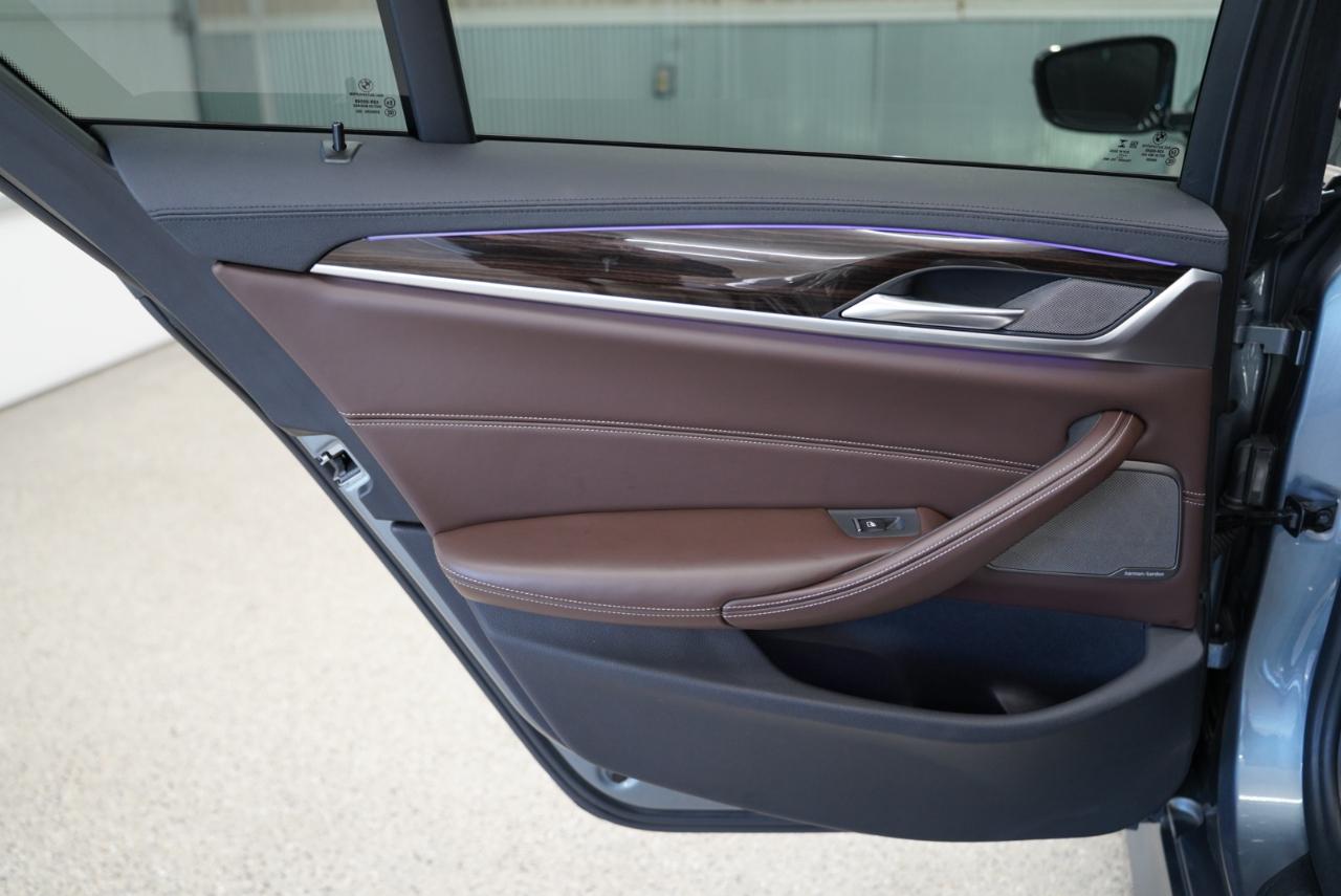 BMW 5 Series M550i xDrive Sedan 2018