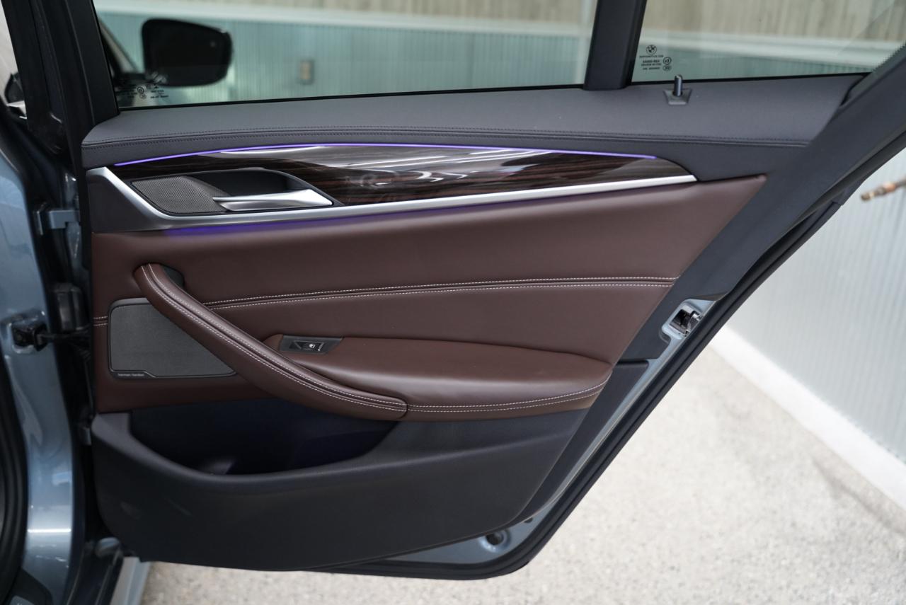 BMW 5 Series M550i xDrive Sedan 2018