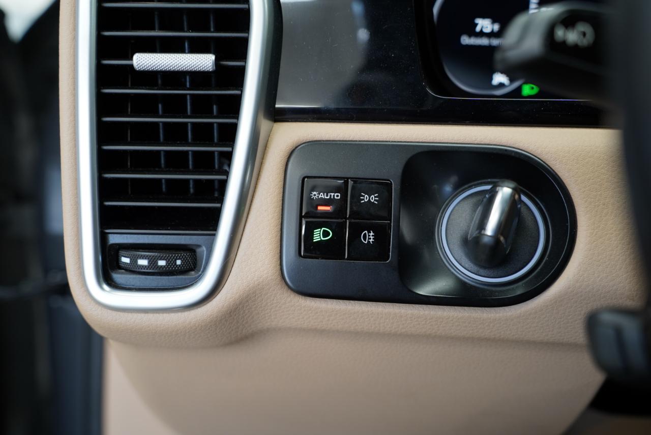 Porsche Cayenne AWD 2019