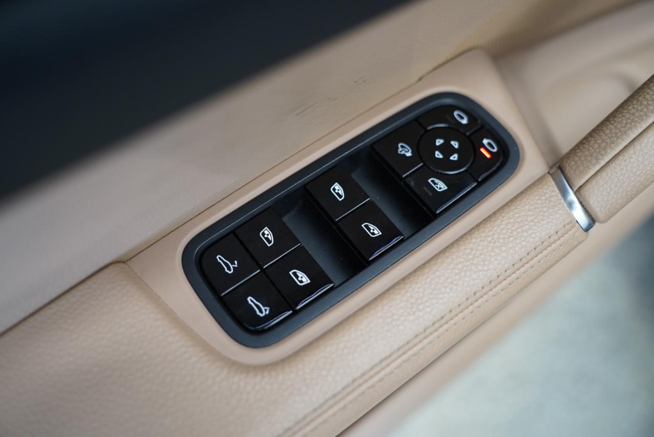 Porsche Cayenne AWD 2019
