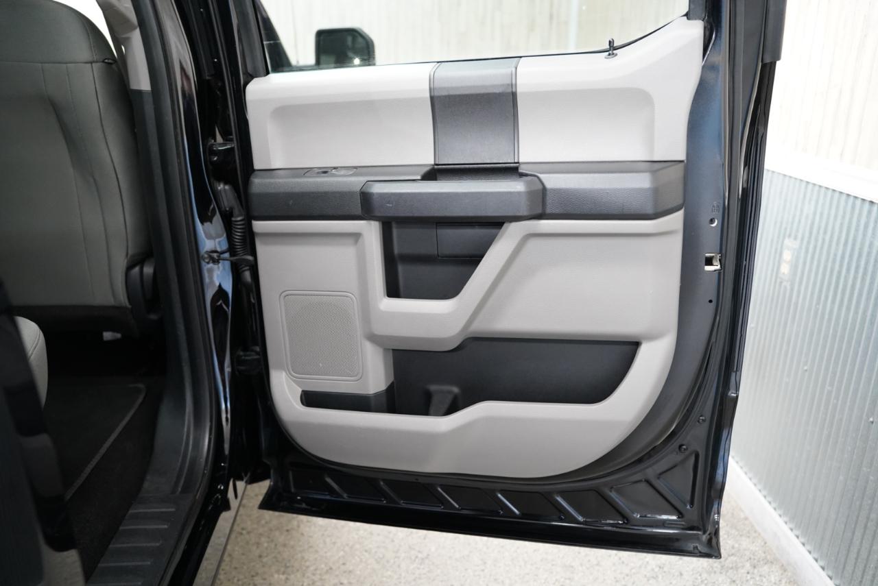 Ford F-150 2WD SuperCrew 157" XL 2016