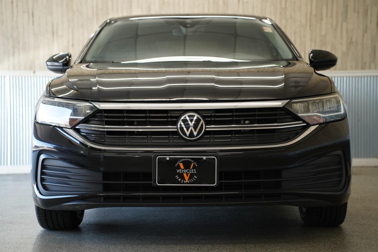 Volkswagen Jetta SE Auto 2024