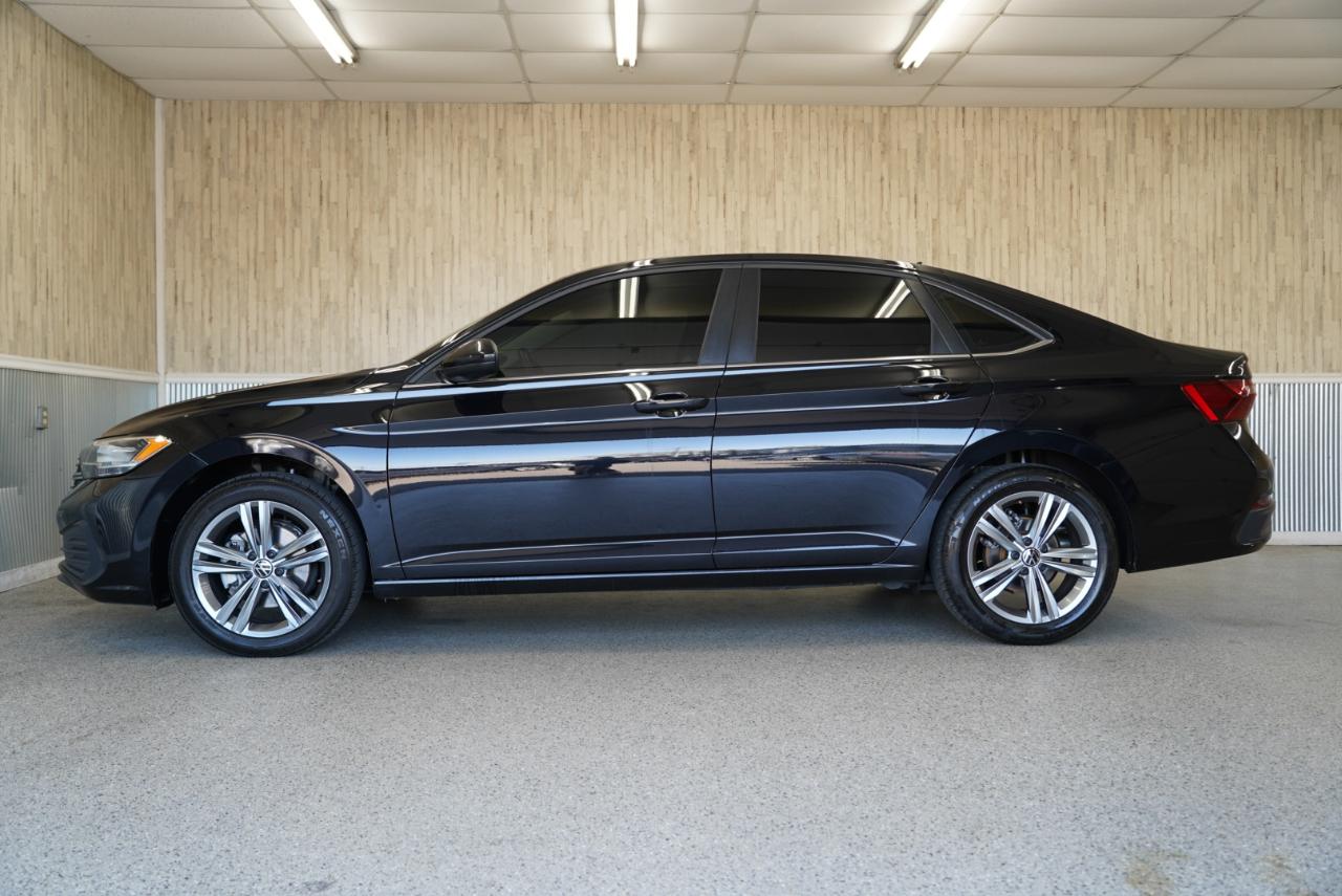 Volkswagen Jetta SE Auto 2024