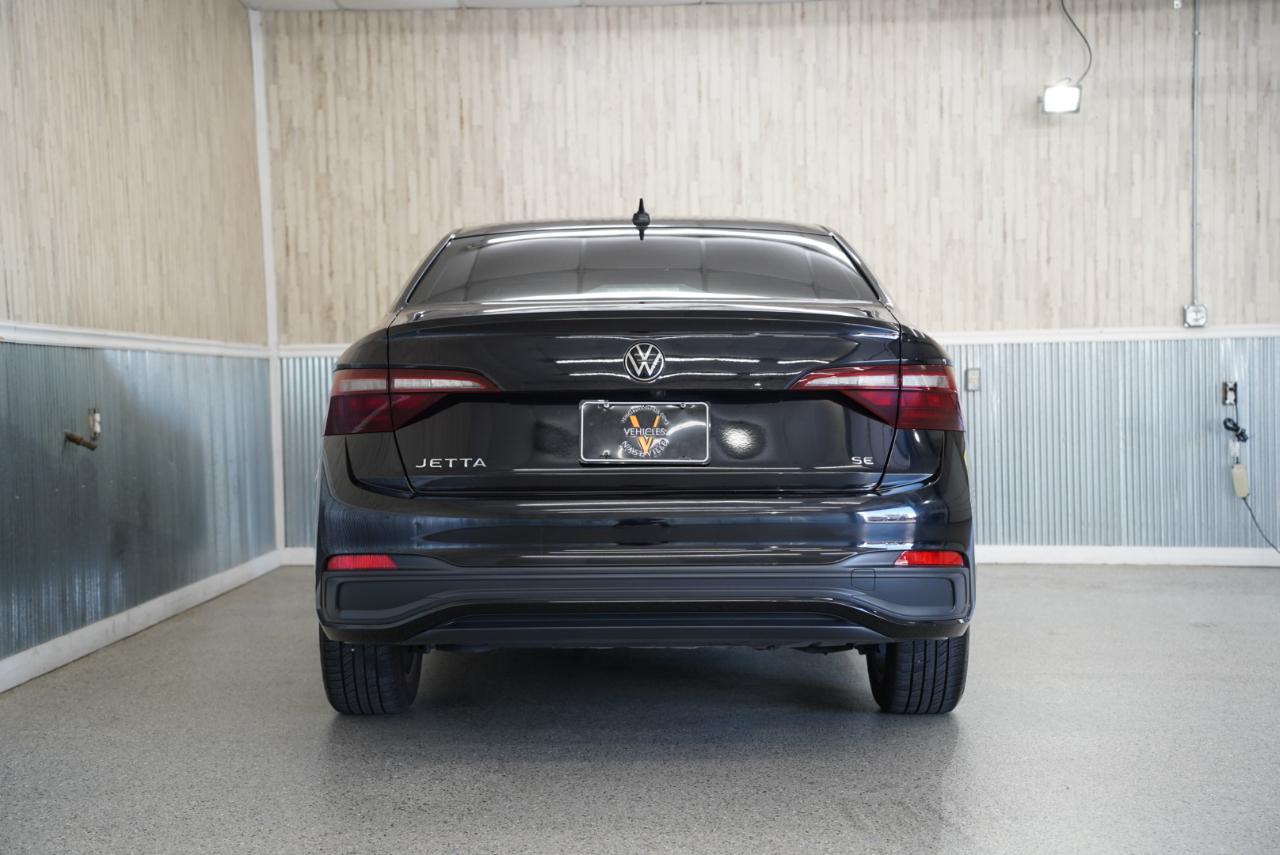 Volkswagen Jetta SE Auto 2024