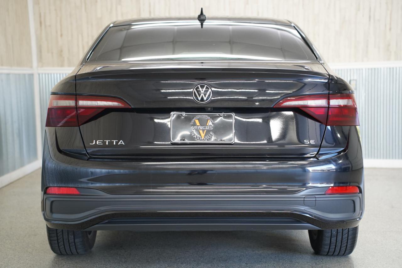 Volkswagen Jetta SE Auto 2024